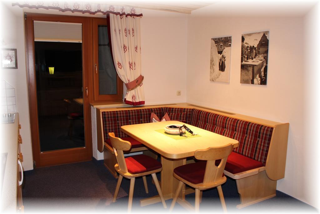 Haus Saumspitz Apartment Sankt Anton am Arlberg Phòng bức ảnh