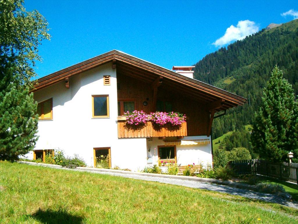 Haus Saumspitz Apartment Sankt Anton am Arlberg Ngoại thất bức ảnh